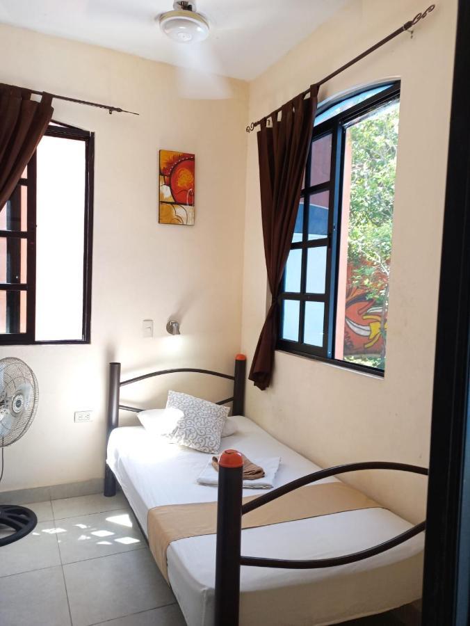 Hostal La Ermita Mérida Extérieur photo