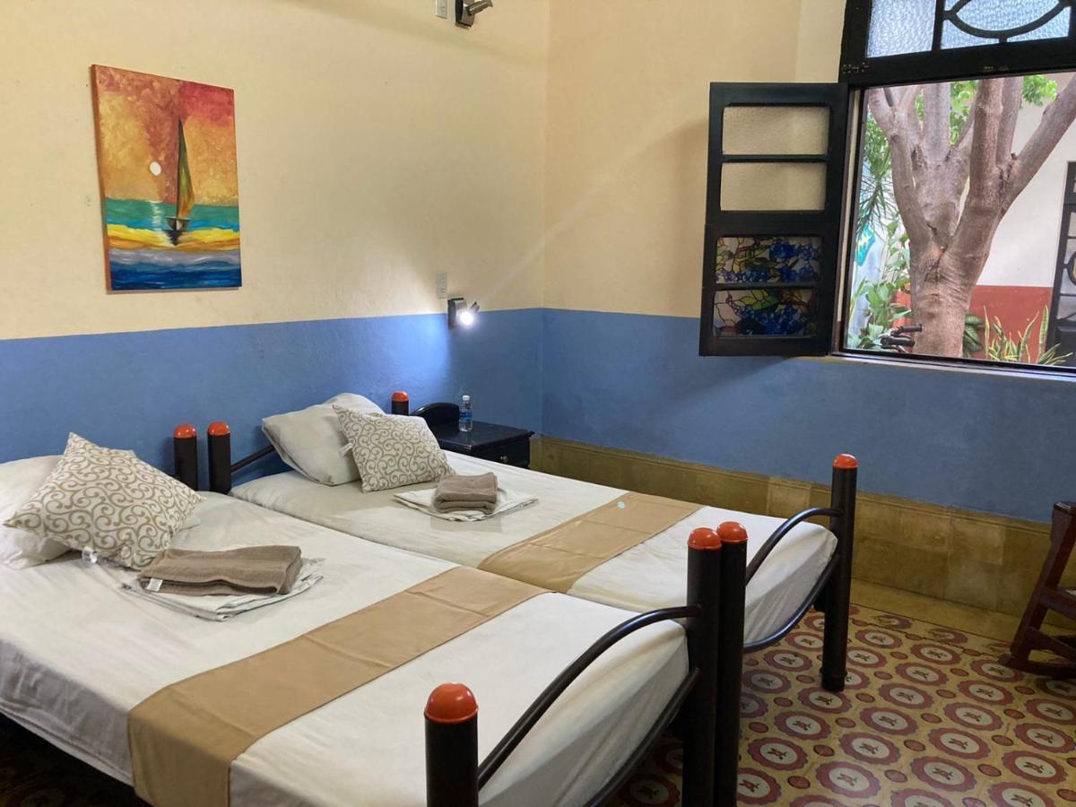 Hostal La Ermita Mérida Extérieur photo