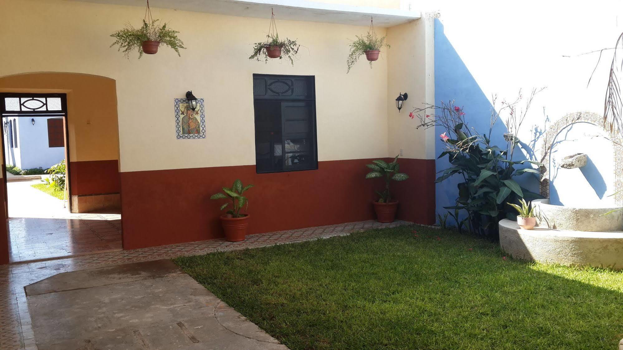 Hostal La Ermita Mérida Extérieur photo